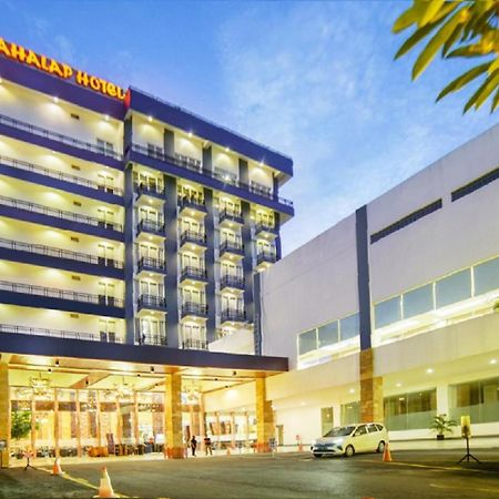 M Bahalap Hotel Palangka Raya Экстерьер фото