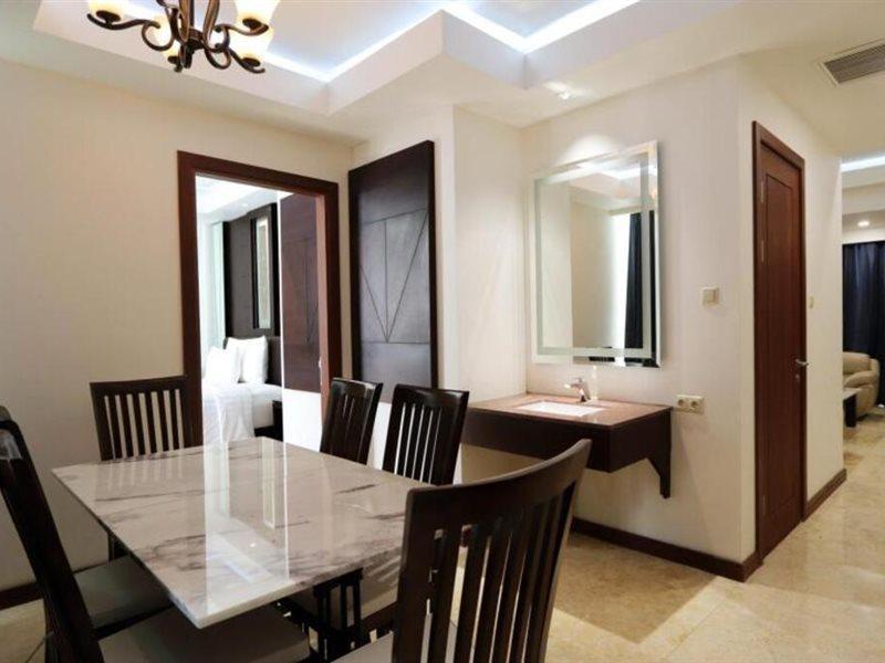 M Bahalap Hotel Palangka Raya Экстерьер фото