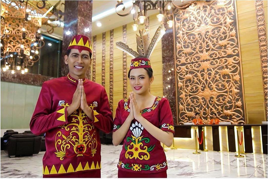 M Bahalap Hotel Palangka Raya Экстерьер фото