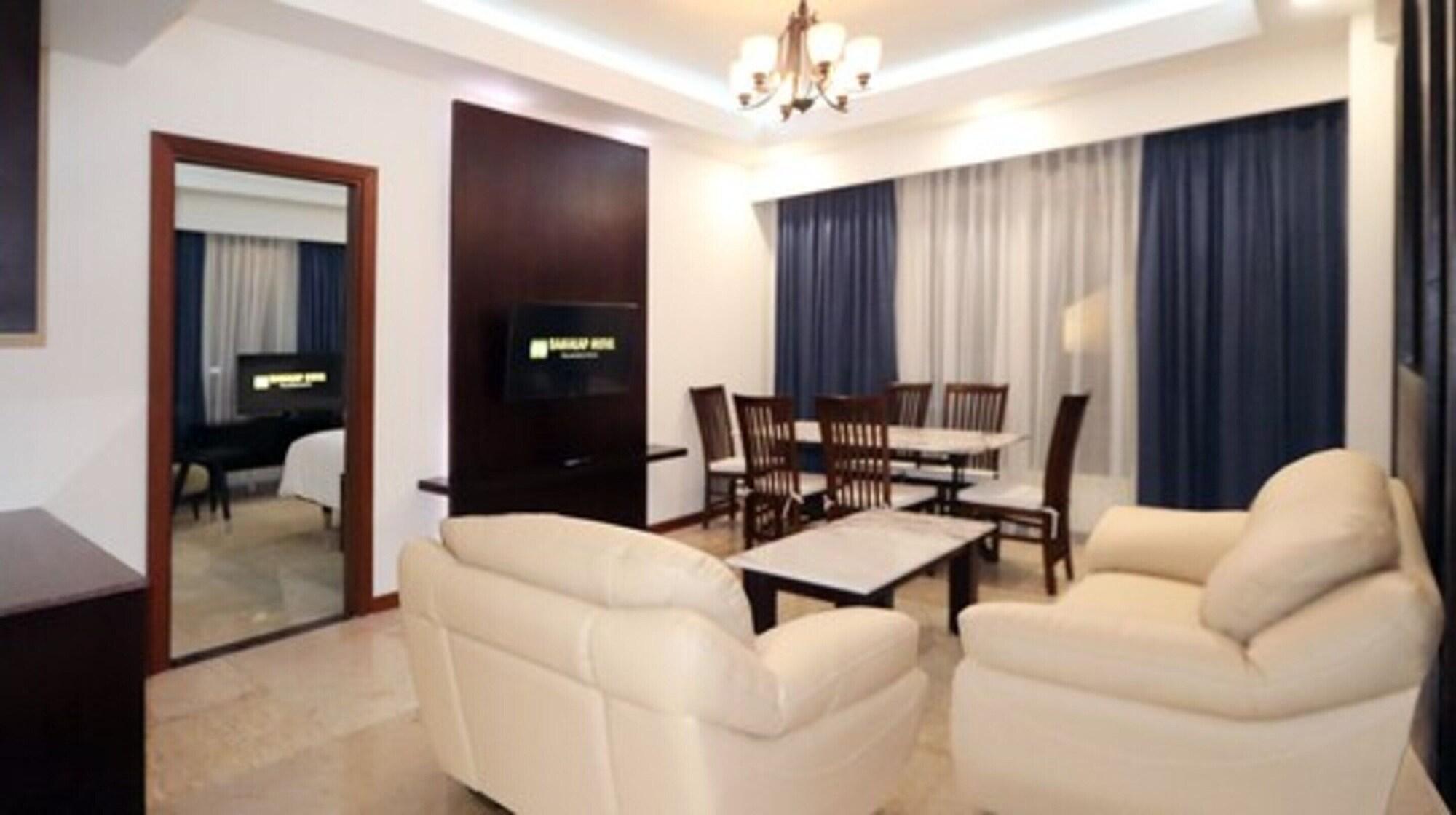 M Bahalap Hotel Palangka Raya Экстерьер фото