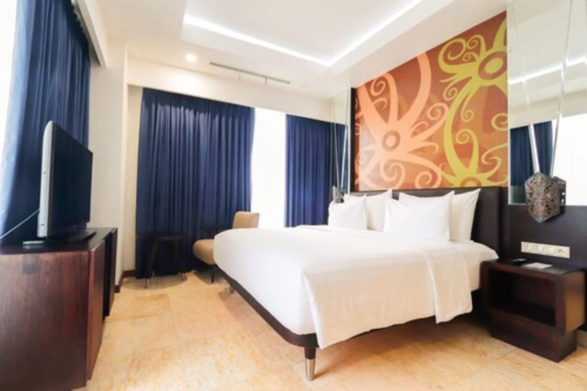 M Bahalap Hotel Palangka Raya Экстерьер фото
