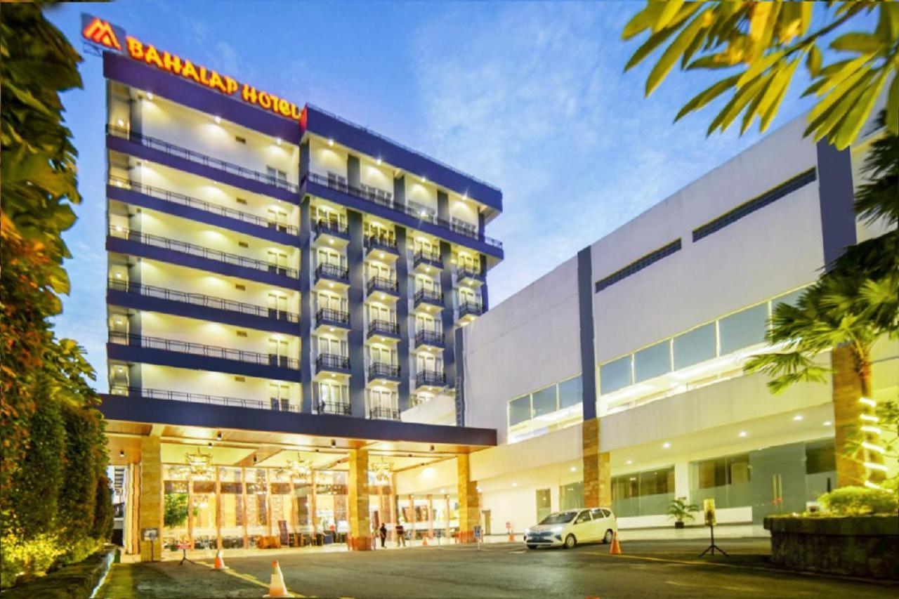 M Bahalap Hotel Palangka Raya Экстерьер фото