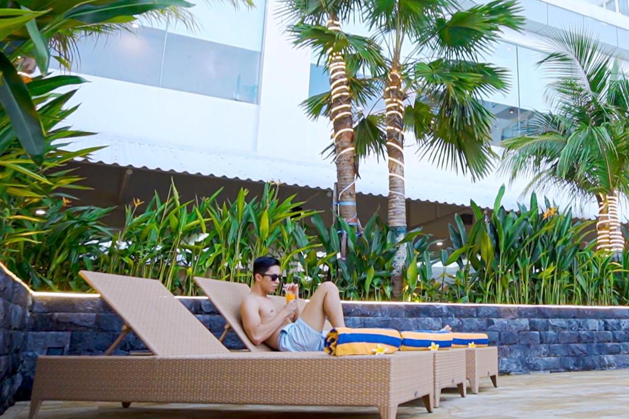 M Bahalap Hotel Palangka Raya Экстерьер фото